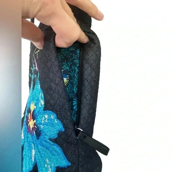 Vera Bradley Iconic Vera Tote Denim Navy Flowers - Picture 6 of 12